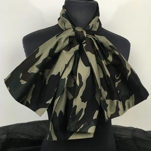 Camouflage Oversized Bowtie